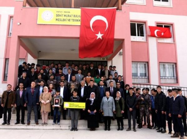 Okulumuzun ismi Şehit Murat Bulkan Mesleki ve Teknik Anadolu Lisesi olarak değiştirildi.